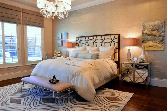 Elegant master bedroom design