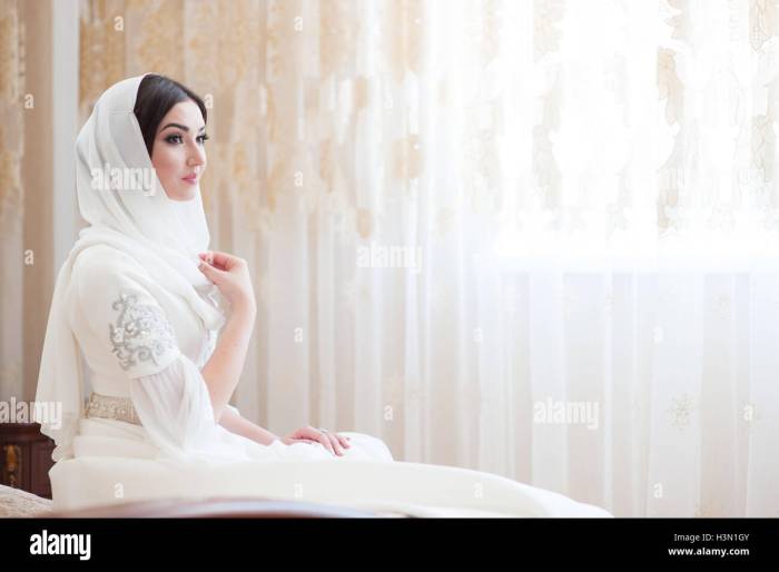 Muslim white wedding dress