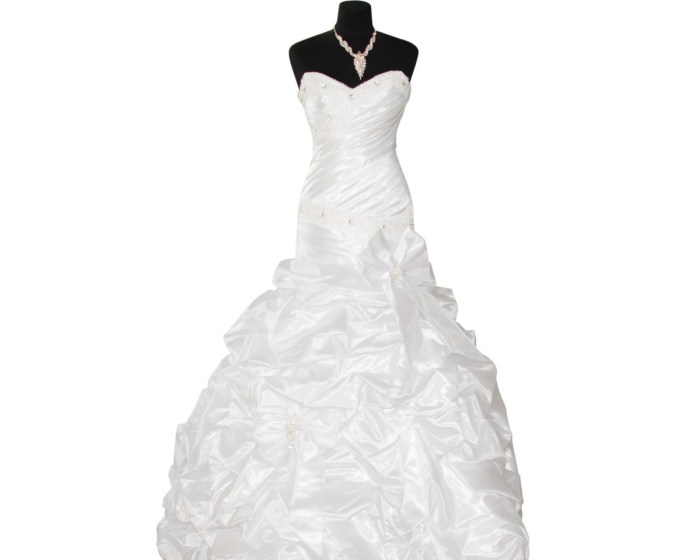 Wedding dresses plus size used